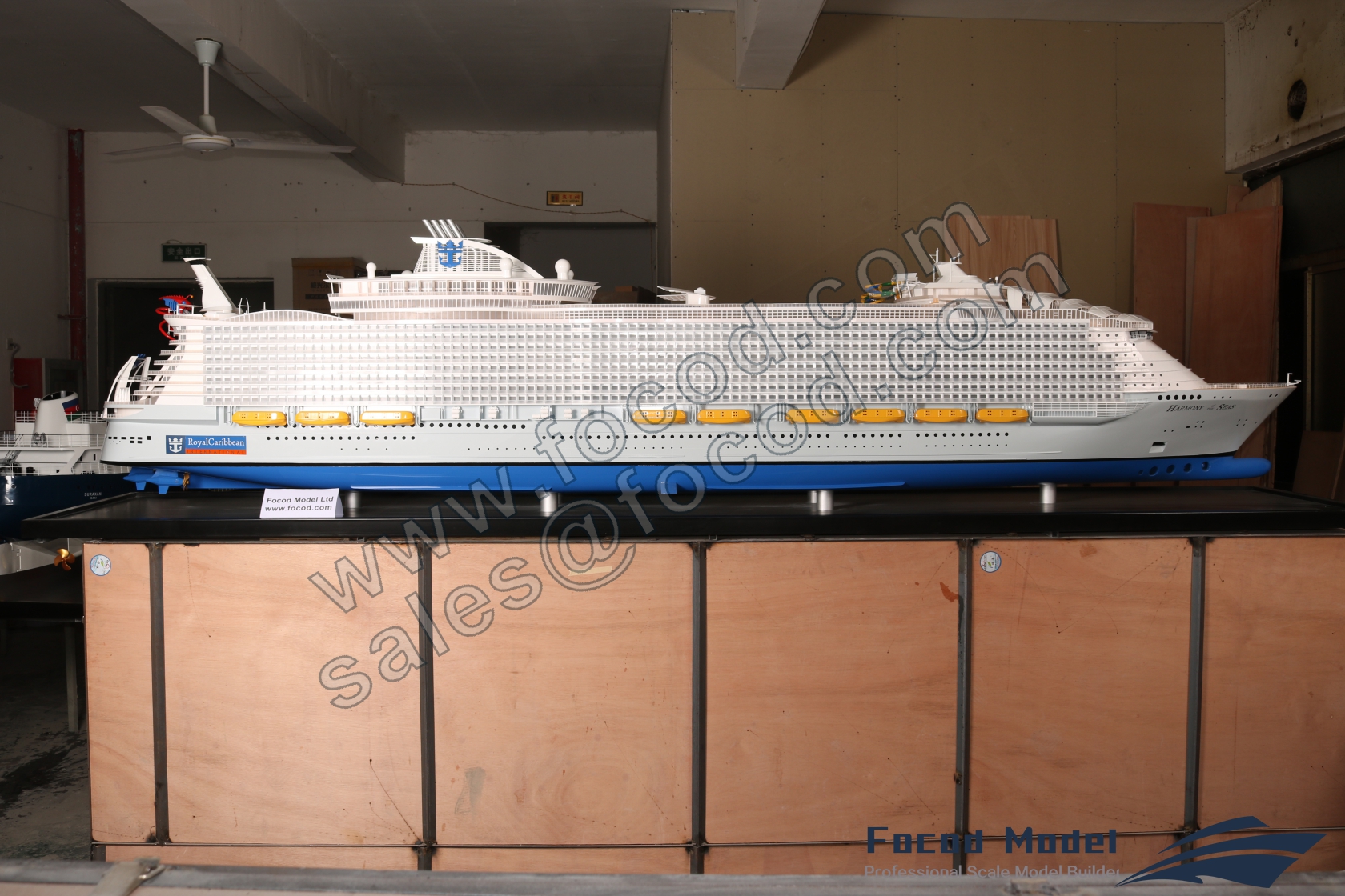 customized model of Harmony of the Seas (world largest cruiseship)